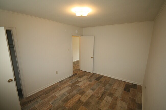 Dormitorio del medio - 2308 Rose Dr