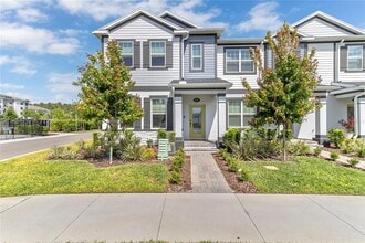 Building Photo - 9201 Gran Teatro Dr