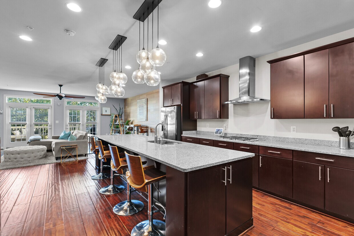 Foto principal - 5243 Stream Bank Ln