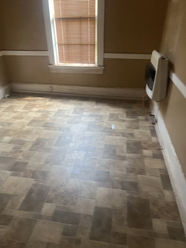 Building Photo - 2 Bedroom in Laurens