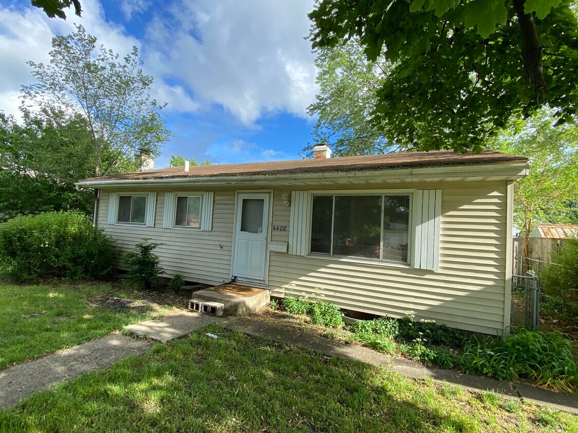 4408 Huron St, South Bend, IN 46619 House for Rent in South Bend, IN