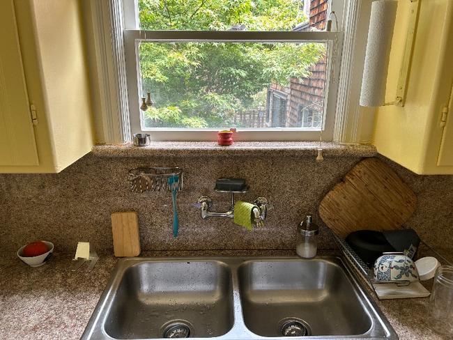 Building Photo - 2626 Benvenue Ave