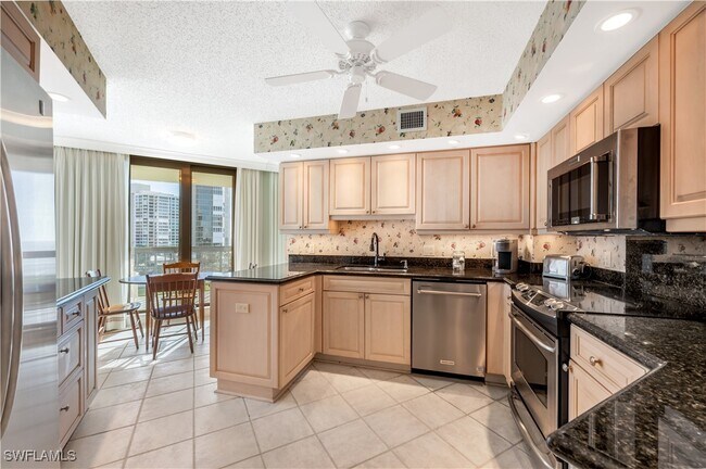 Foto del edificio - 4551 Gulf Shore Blvd N