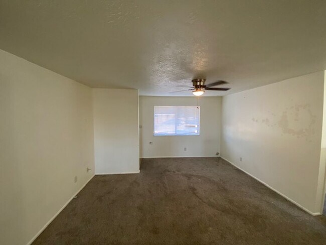 Foto del edificio - 2 Bedroom, 1 Bathroom Twin Home