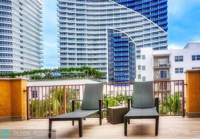 Foto del edificio - 3035 Riomar St