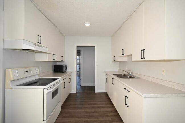 Photo du bâtiment - 3 bedroom in Prince George BC V2M 4W5