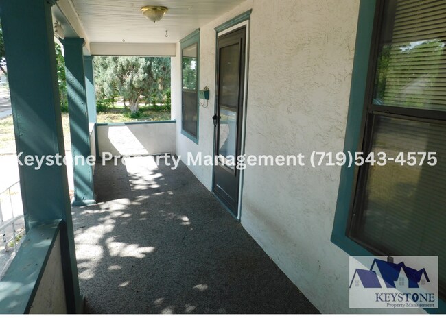 Foto del edificio - Freshly Painted Home - 2 Bedrooms/1 Bath/ ...