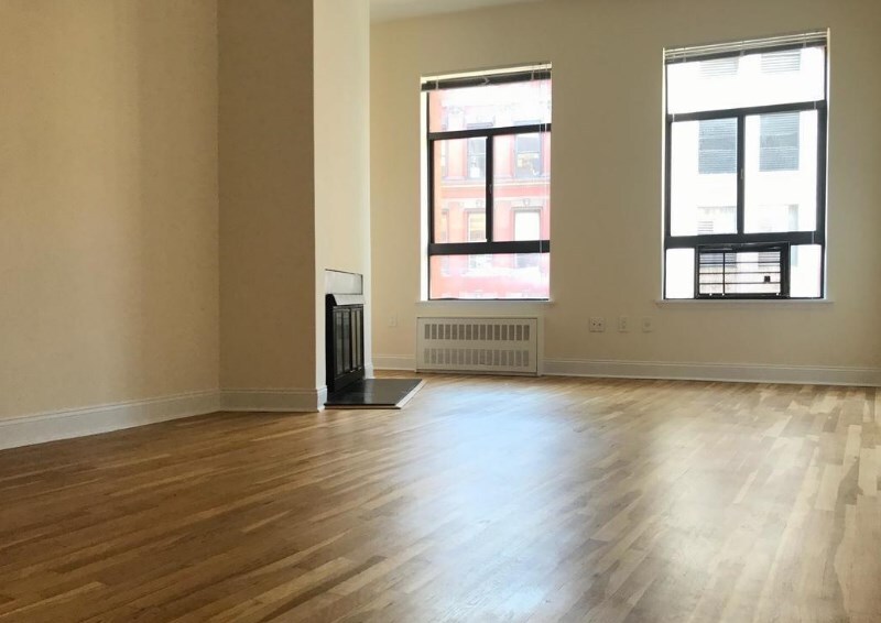 Primary Photo - 1 Astor Pl