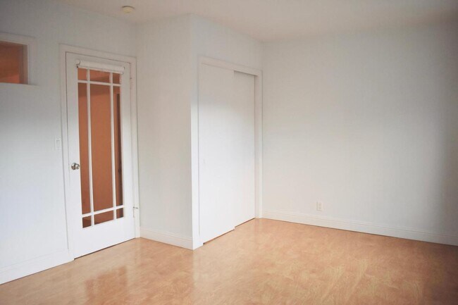 Building Photo - 961 Rhode Island St