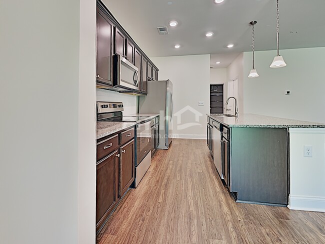 Building Photo - 124 Sweet Gum Dr
