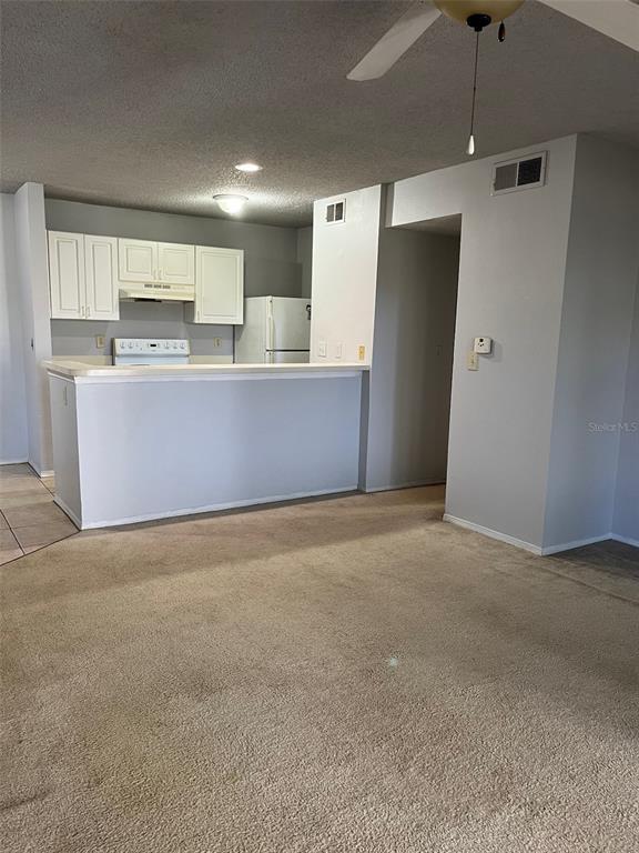 Building Photo - 10024 Strafford Oak Ct