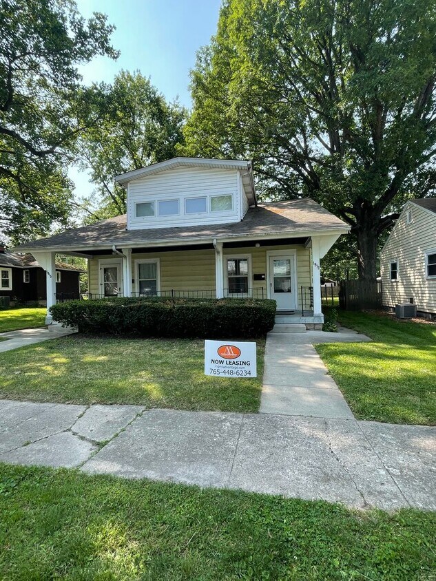 Foto principal - 1913-1915 Underwood St--REDEARTH
