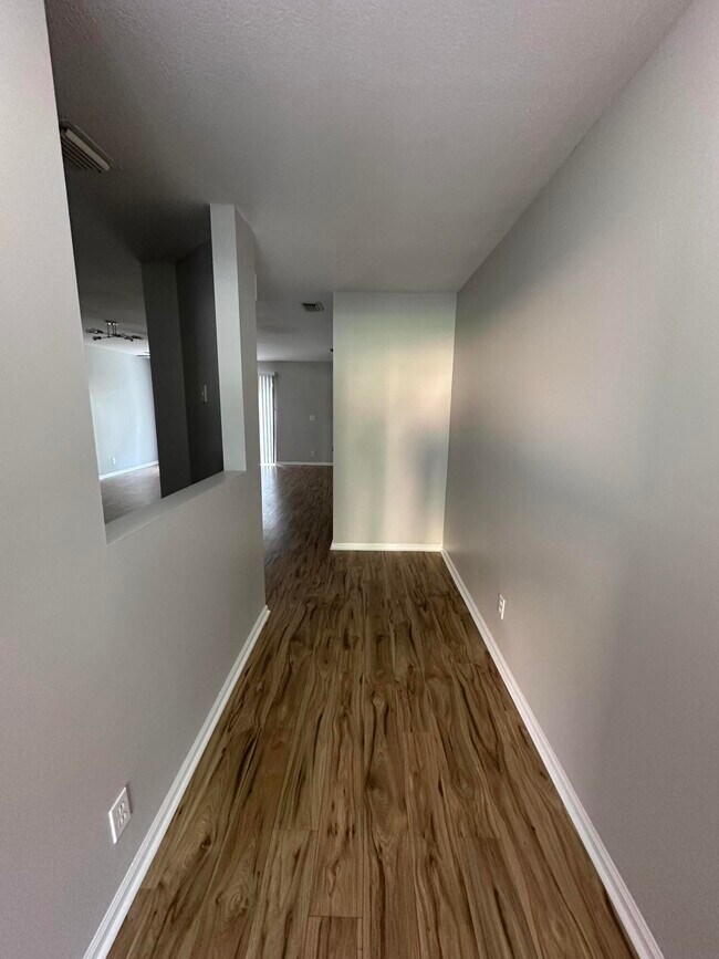 Building Photo - 6856 Mill Brook Pl