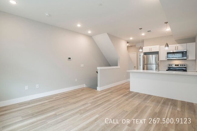 Foto del edificio - 2009 N Darien-2