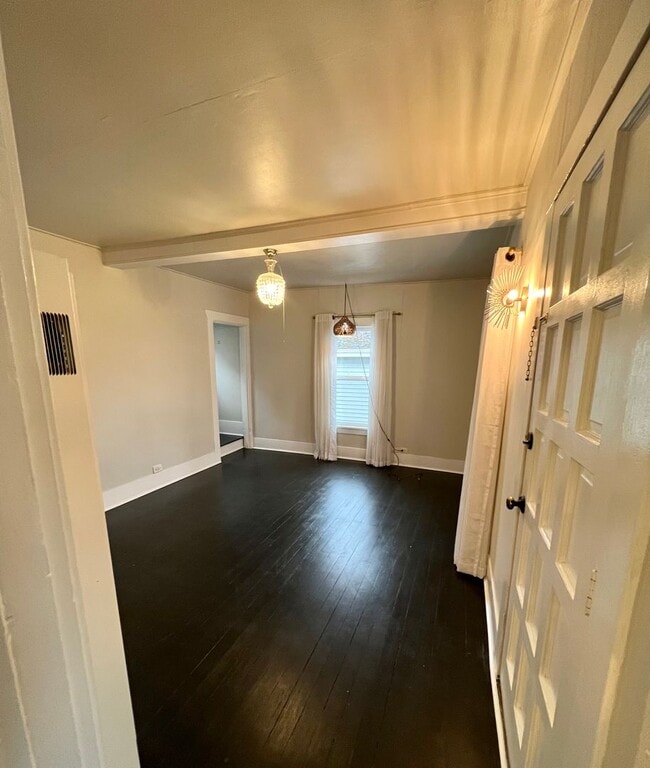 Building Photo - Phinney Ridge Cottage
