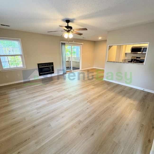 Foto del edificio - 401 Henley Ct