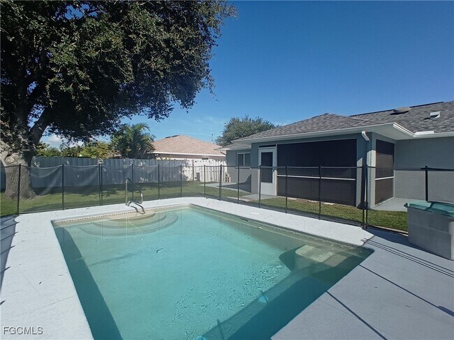 Foto del edificio - 1138 SE 19th Ln