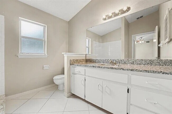 Foto del edificio - 204 Kingshill Ct SE