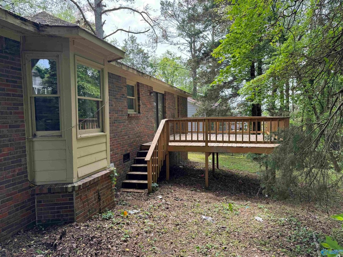 Primary Photo - 2816 Coosa Cir NW
