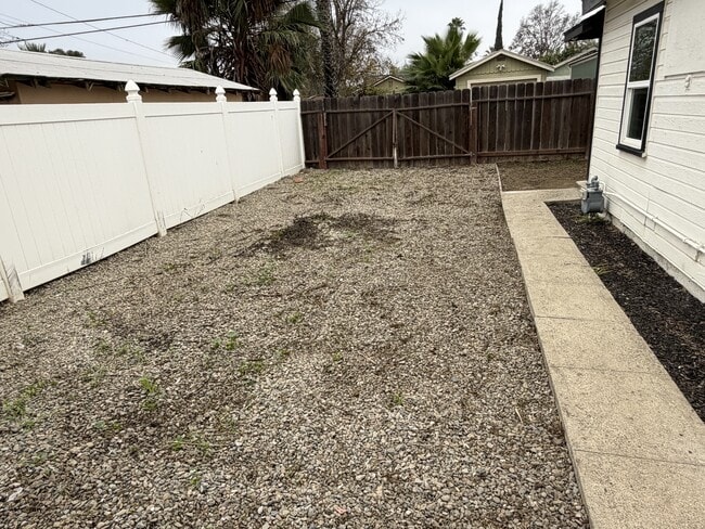 Foto del edificio - 1519 Main St