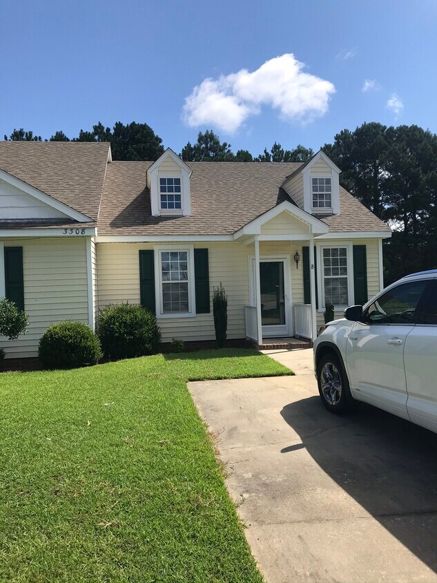 Primary Photo - 3308 Whitlock Dr N