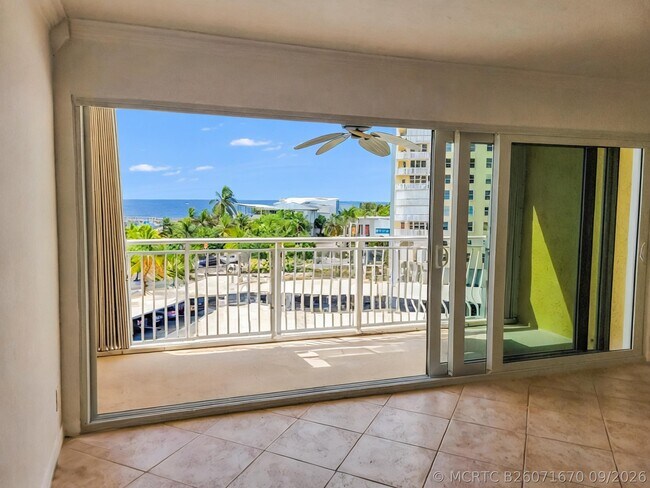 Foto del edificio - 328 N Ocean Blvd