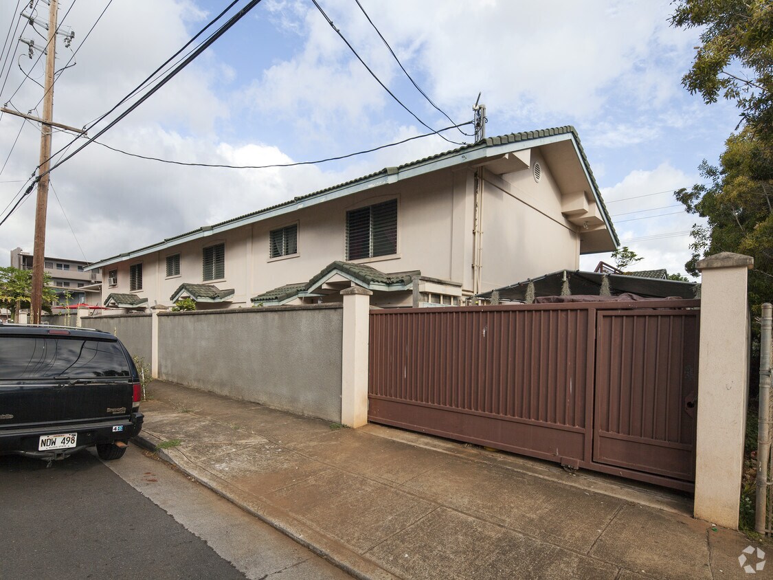 Primary Photo - 94-1021-94-1029 Kahuamoku St