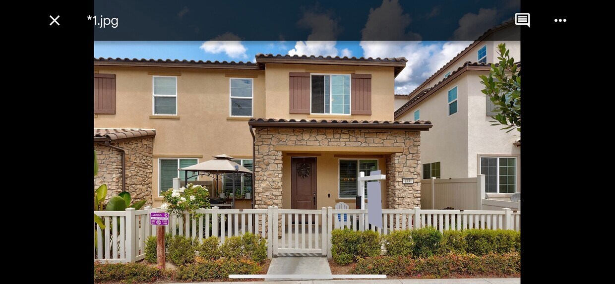 Private Entry - 1331 Keck Rd
