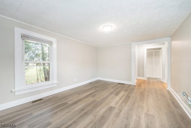 Foto del edificio - 16 Front St