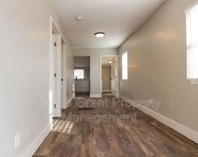 Foto del edificio - 336 Short St