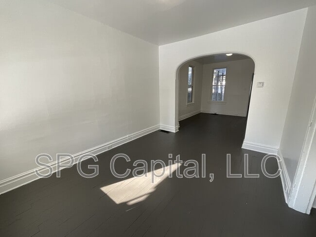 Foto del edificio - 1433 Monroe St