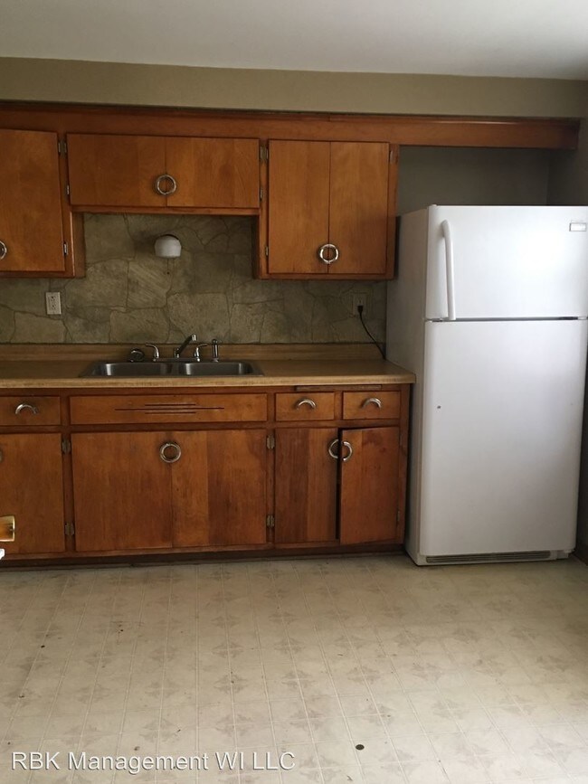 Foto del edificio - 5766 N 68th St