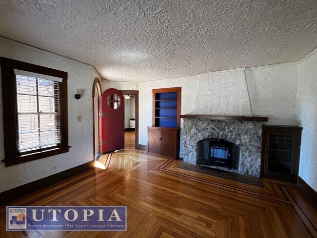Foto del edificio - Charming 3 Bedroom, 1.5 Bathroom close to ...
