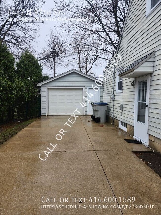 Building Photo - 3417 N 97th St