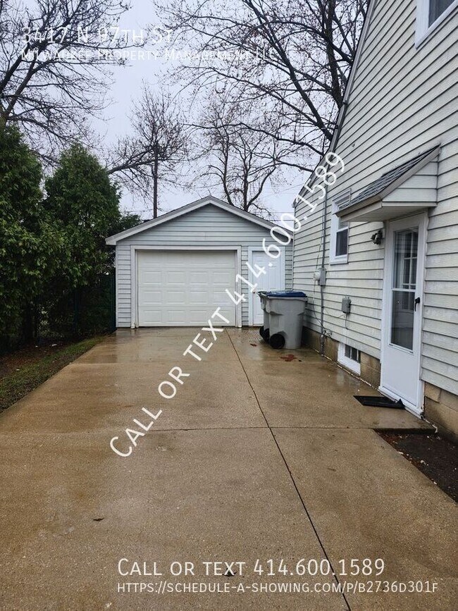 Foto del edificio - 3417 N 97th St