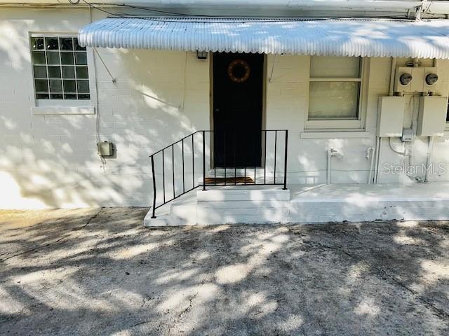 Building Photo - 1002 E Marks St