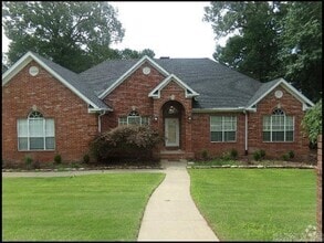 Building Photo - 12 Caddo Ct