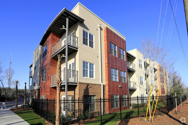 Building Photo - The Ashley Apartments