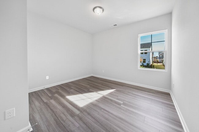 Foto del edificio - Brand new Lennar 4BR/3BA home with Internet & Resort-Style Amenities – Durham, NC