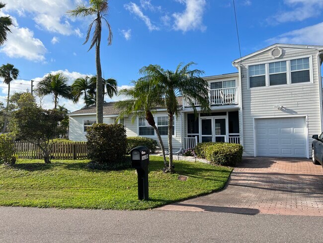 Building Photo - 16100 Redington Dr