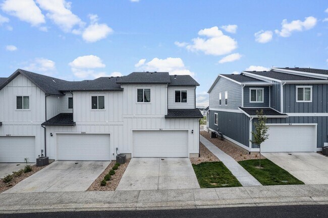Building Photo - 911 W Sunspear Dr