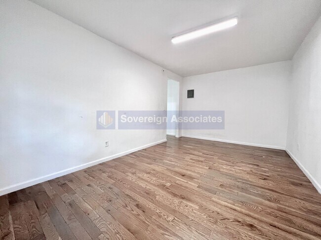 Building Photo - 400 Fort Washington Avenue