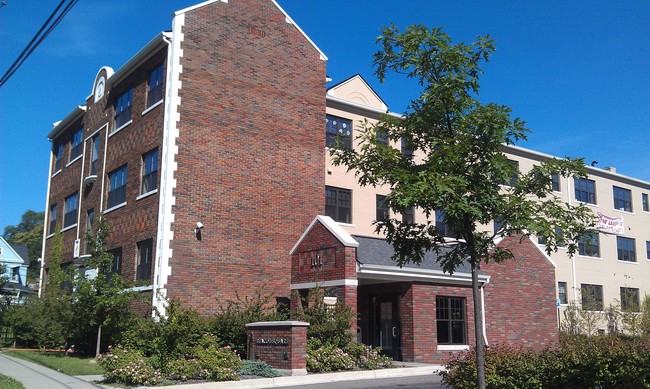 Apartment Building - Beacon Square Apartments