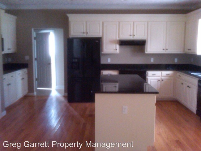 Building Photo - 3801 Goodwin Neck Rd