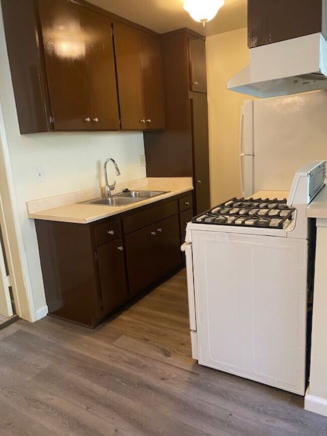 Foto del edificio - Beautiful One Bedroom