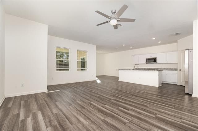 Building Photo - 3009 Aspen Dr