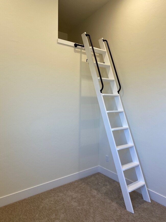 Photo - 2380 Willamette St Townhome