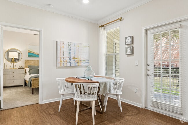 2BR, 2BA - 953SF - Dining Room - Villas of Spring Creek