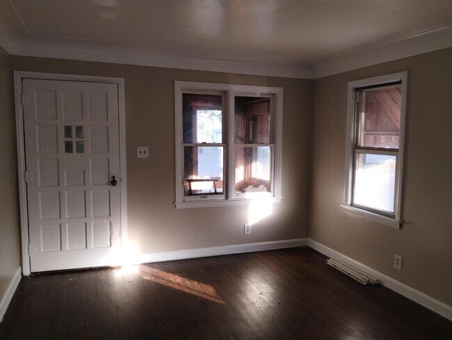 Foto del edificio - 216 Goodell St