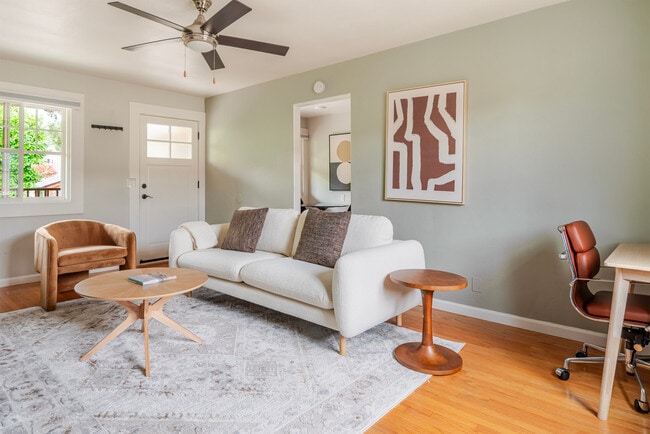 Building Photo - 325 Hawthorne Ave